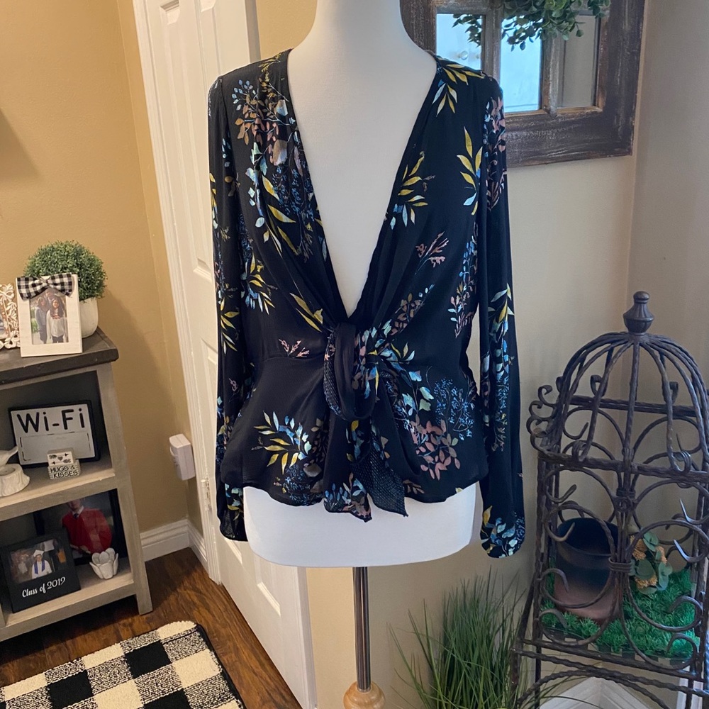 Cute Blouse - image 2